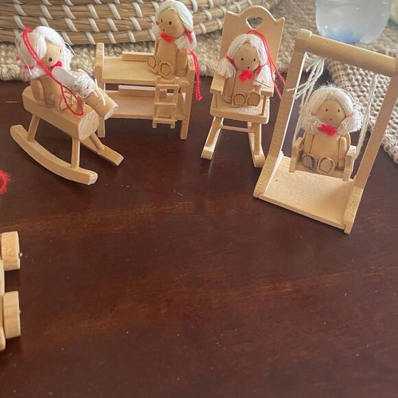 Vintage 70’s wood Christmas ornaments set of 6 - Picture 9 of 9